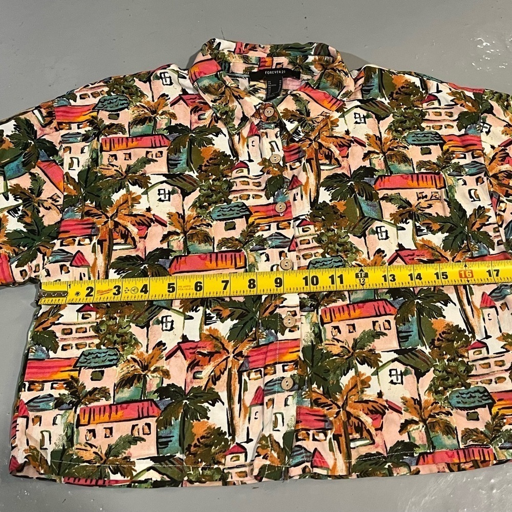 Forever 21 Women's Shirt Tropical Vacation Cropped Multicolored Size Med… - Picture 7 of 8